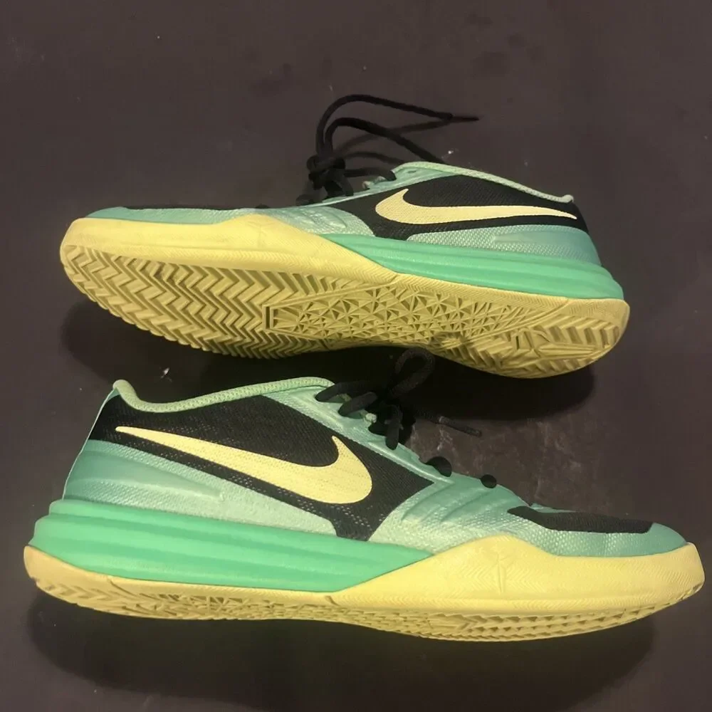 Size 7 (GS) - Nike KB Mentality Low Green